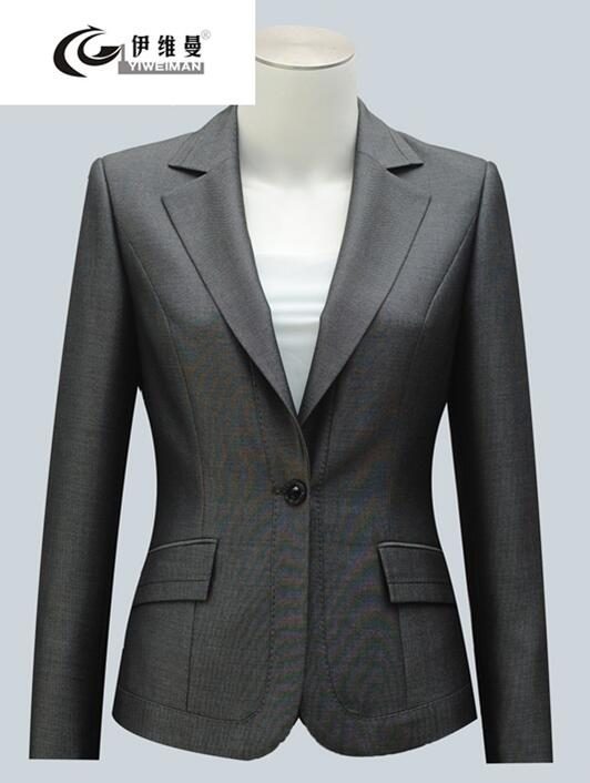 女性職業(yè)裝